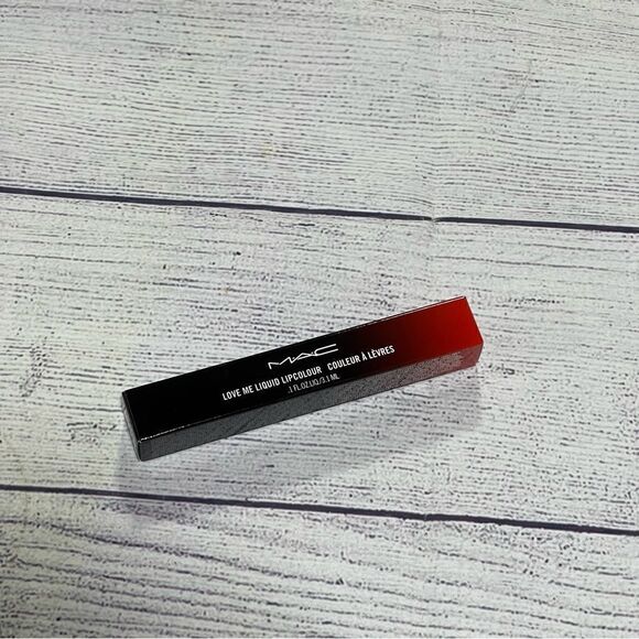 Mac Cosmetics Love Me Liquid Lipstick - Picture 9 of 9